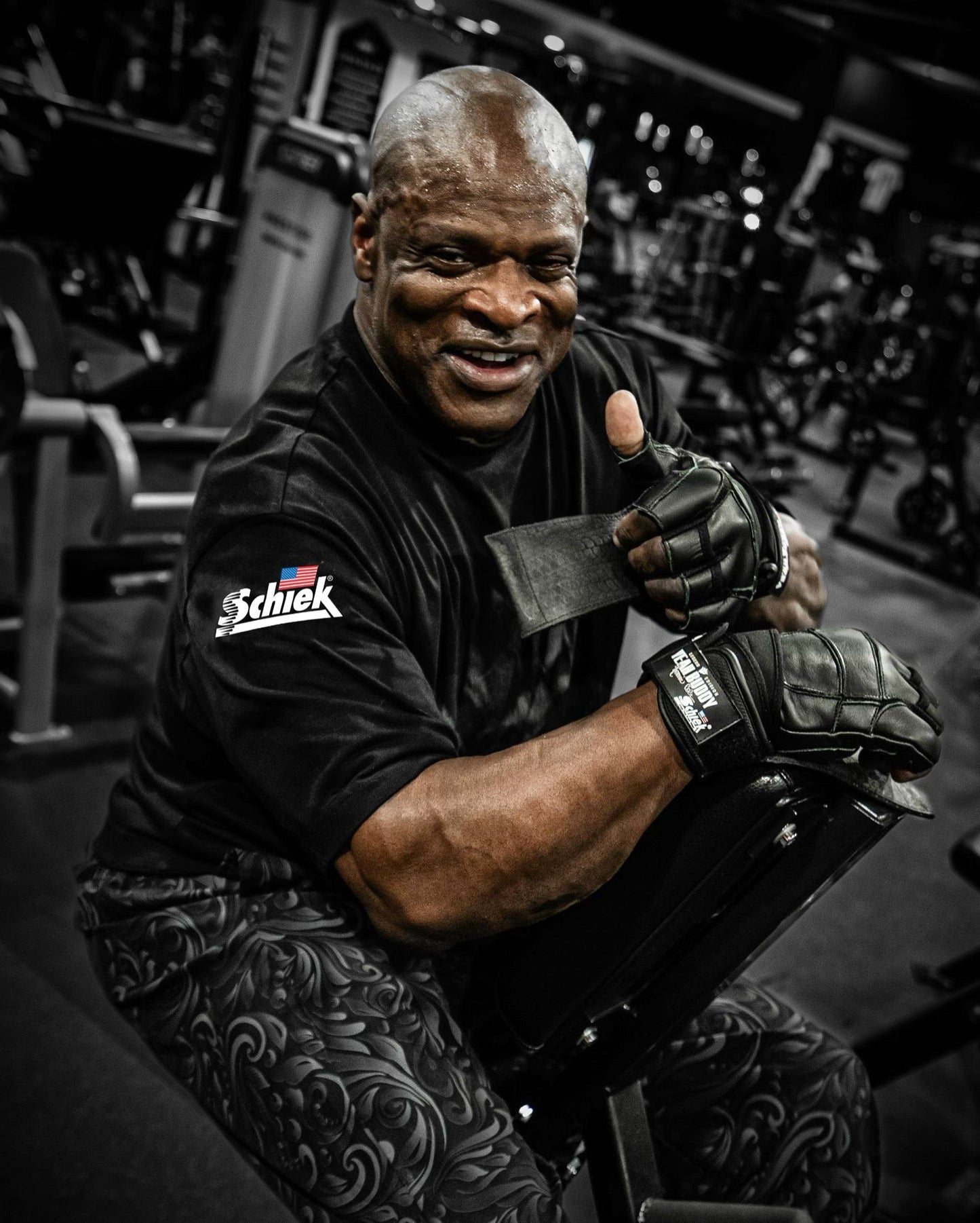 Ronnie Coleman Signature Series Model RC 1907 Platinum Ultimate Grip
